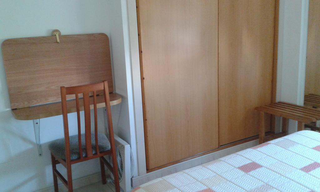 Hostal Casa Maria ポルトノボ 部屋 写真
